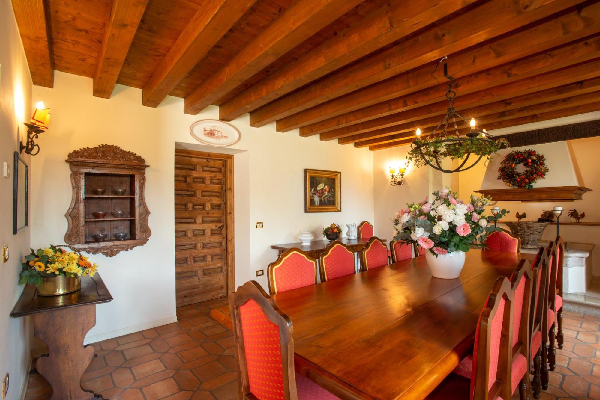 Tenuta Castagnera Villa