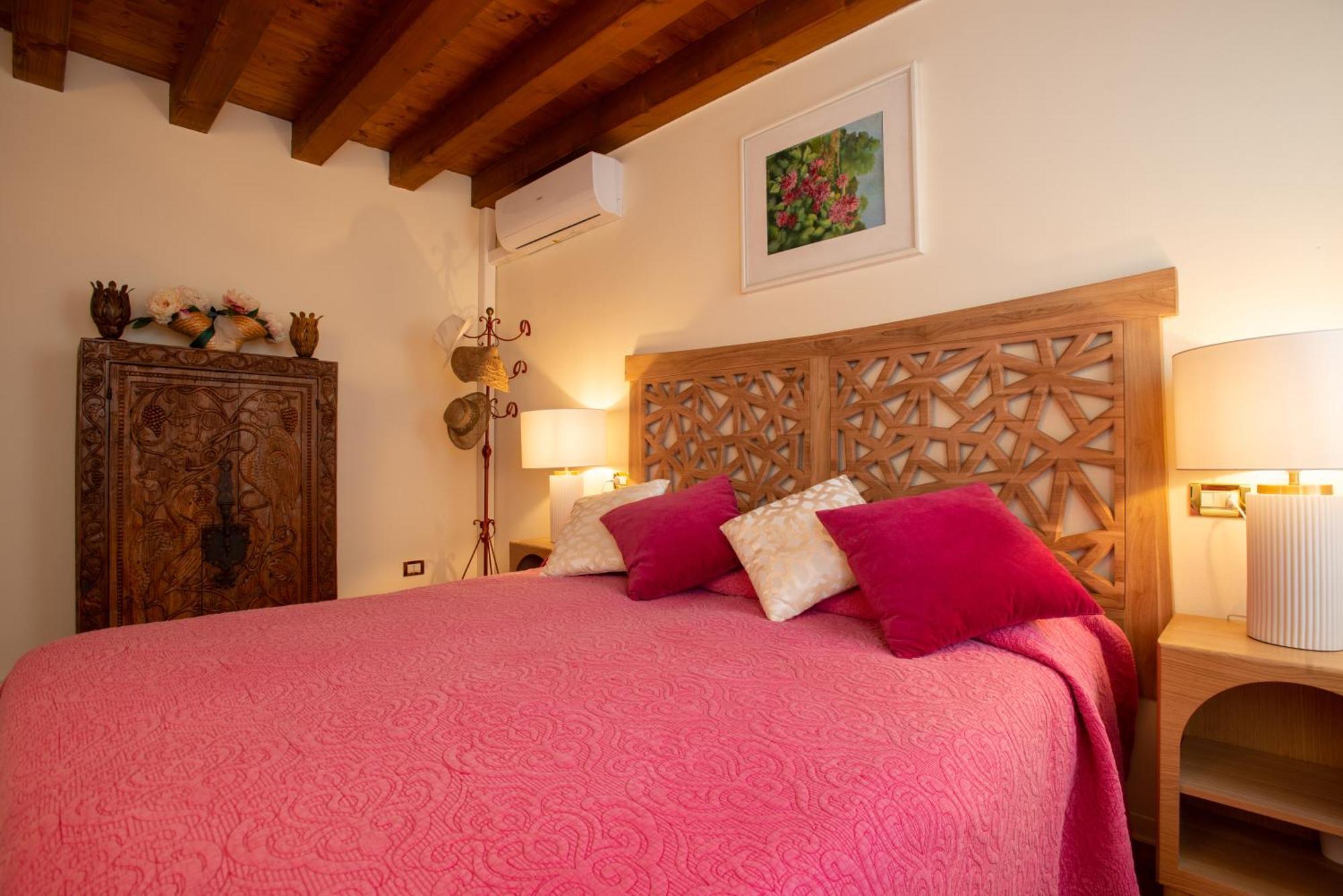 Villa Tenuta Castagnera *