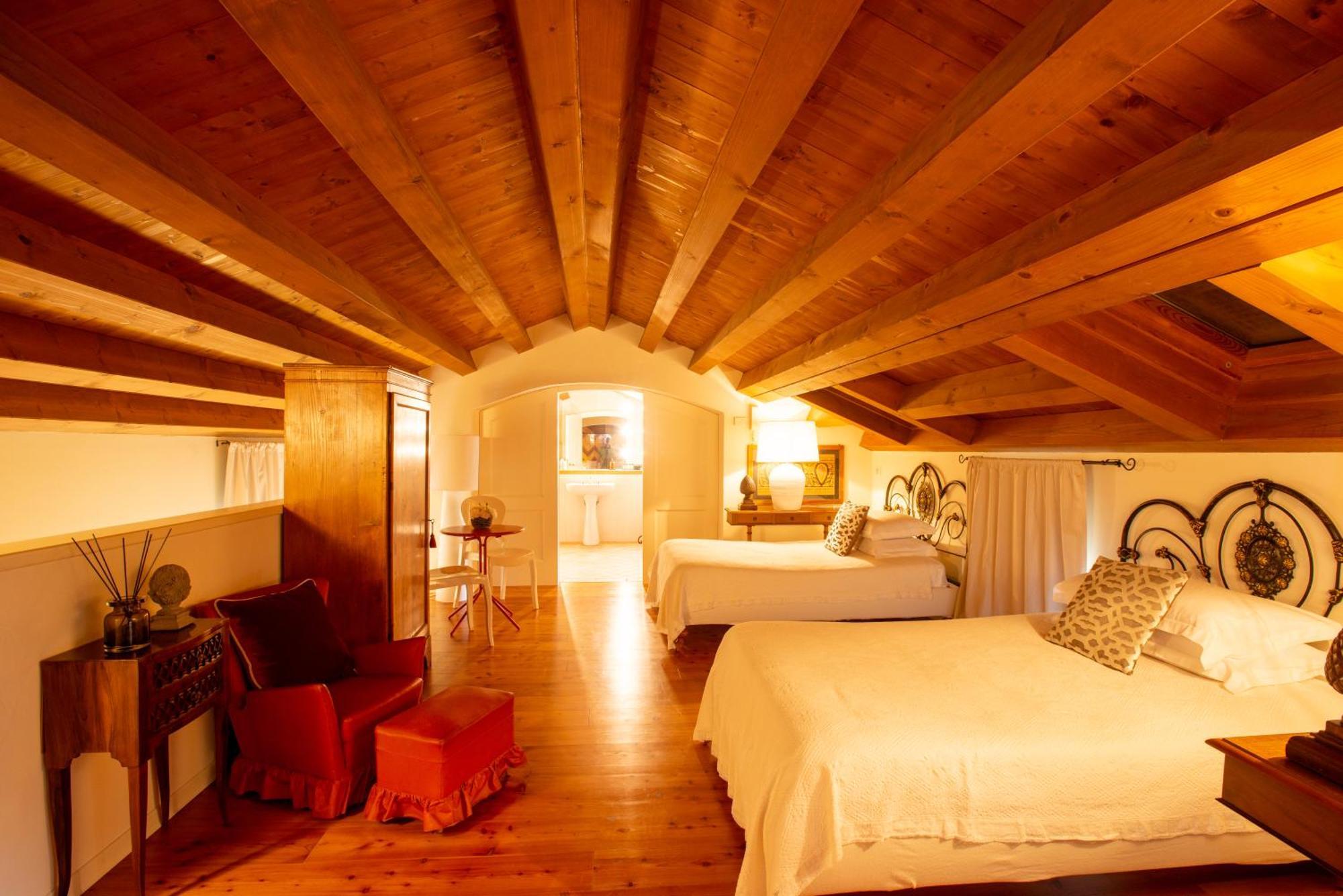 Tenuta Castagnera Villa
