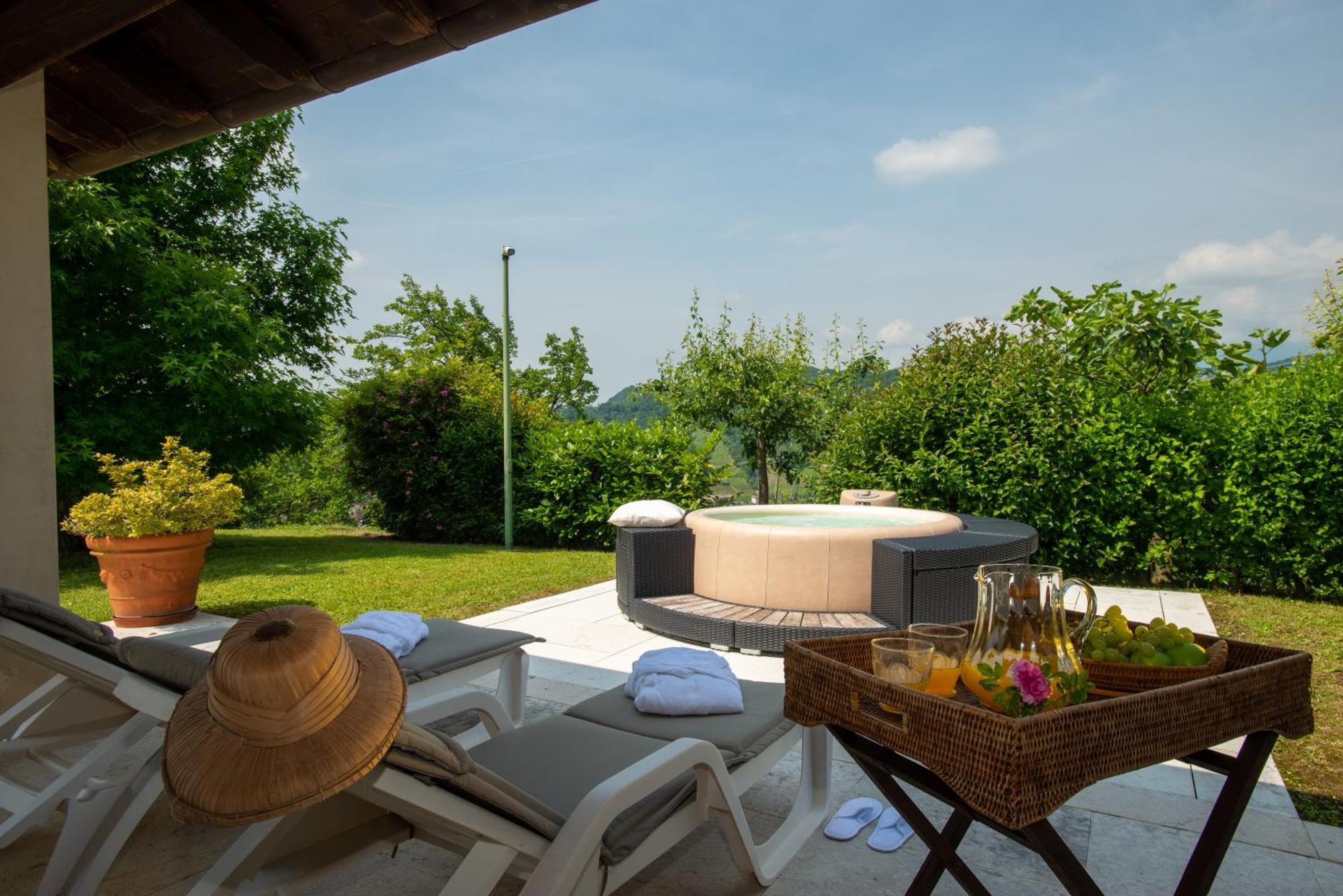 Villa Tenuta Castagnera *