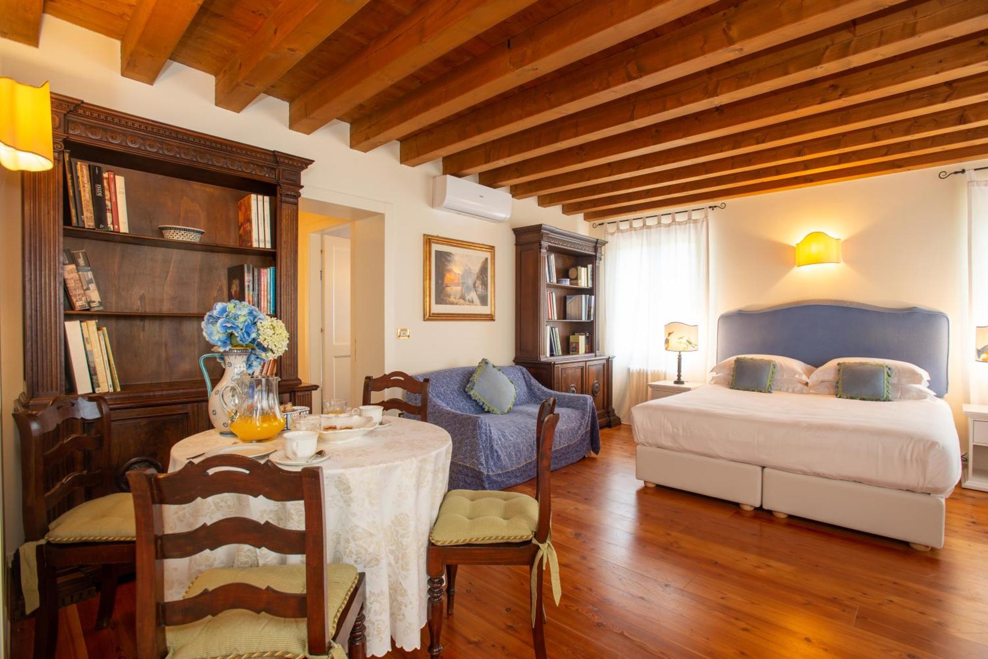 Tenuta Castagnera Villa