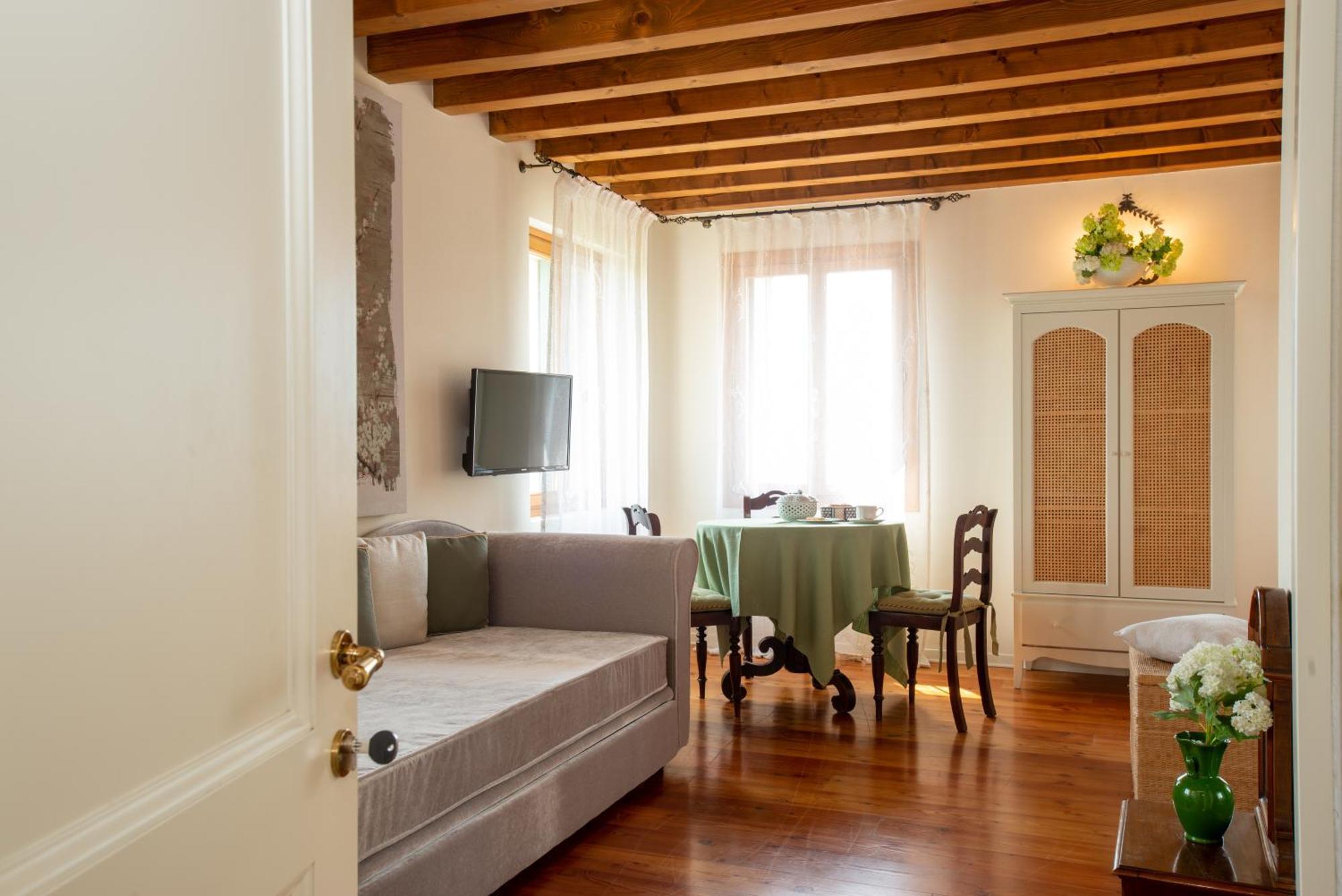 Tenuta Castagnera Villa Tarzo