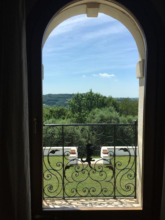 Villa Tenuta Castagnera *